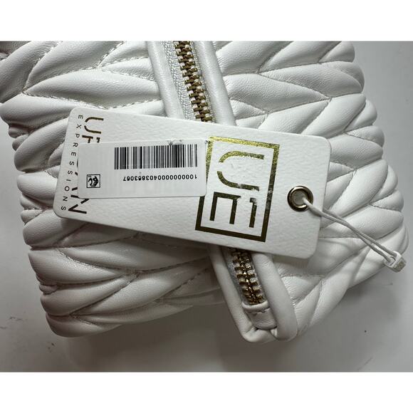 Urban Expressions Ivory Quilted Wristlet - Picture 10 of 13